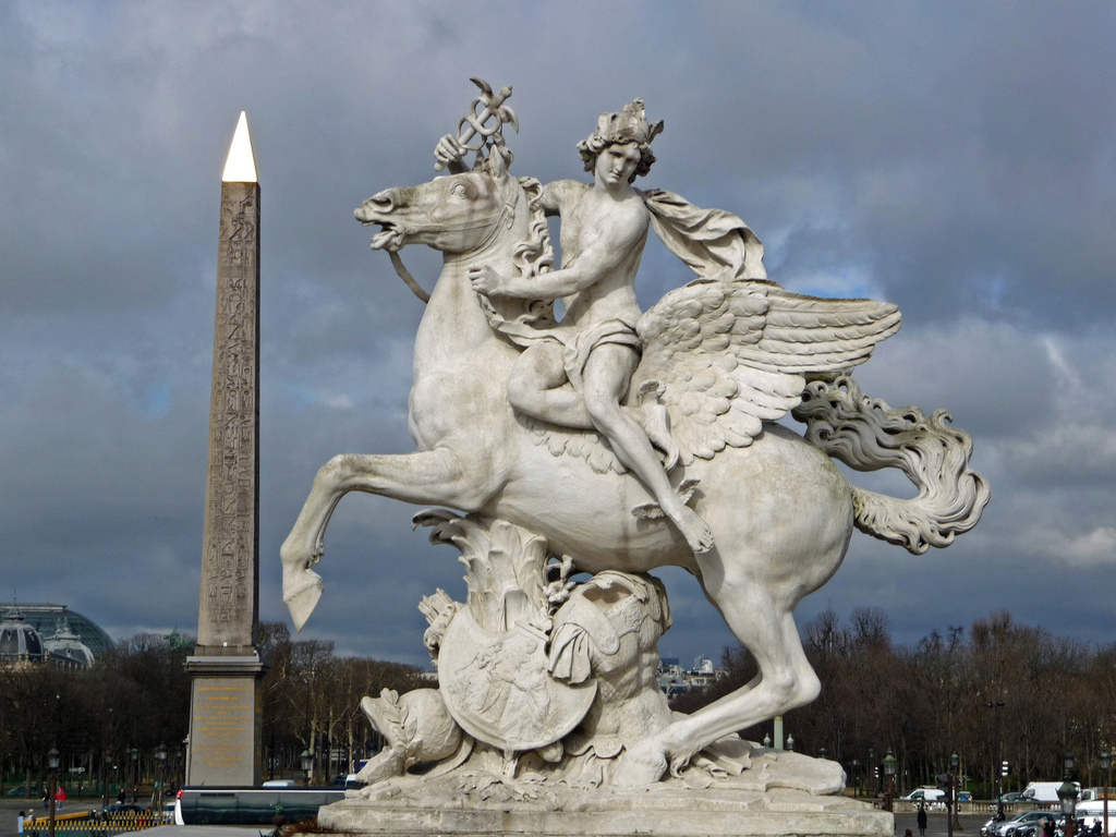 Statue de Pégase à la place de la Concorde à Paris