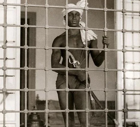 eunuch-guard.jpg
