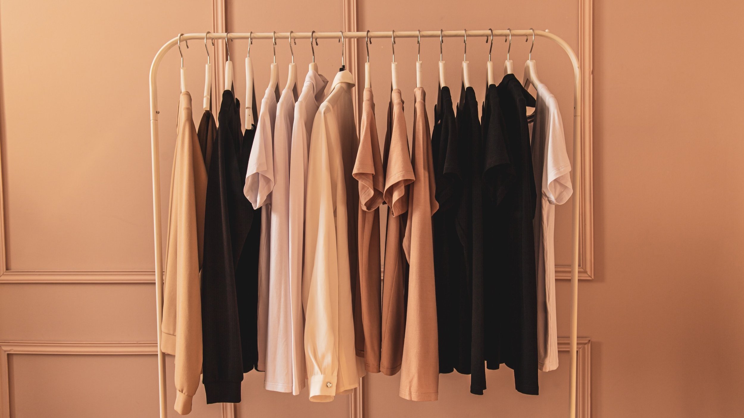 Why you NEED a Capsule Wardrobe – BLANKWardrobe