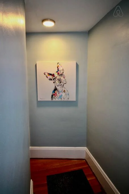Picture 26 Upstairs Hall.jpg