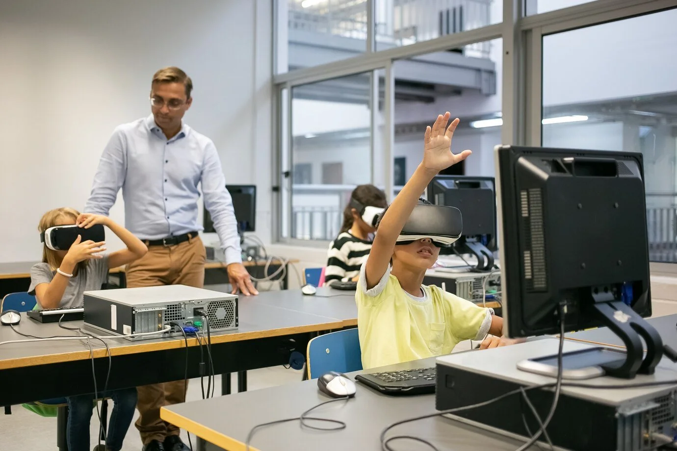 The 10 Best AI Tools to Become a More Efficient Teacher