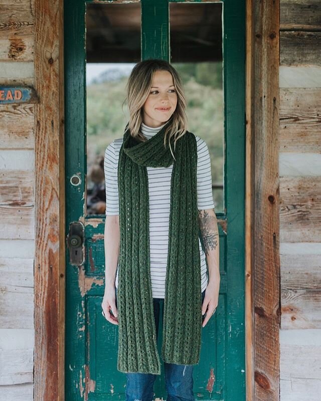 By far, my most worn knit this winter has been this VERY beginner-friendly scarf from #modernheritageknits . Mt Tabor is knit with @brooklyntweed Shelter in a fun duster length, it&rsquo;s been hanging right by my front door so I never forget to grab