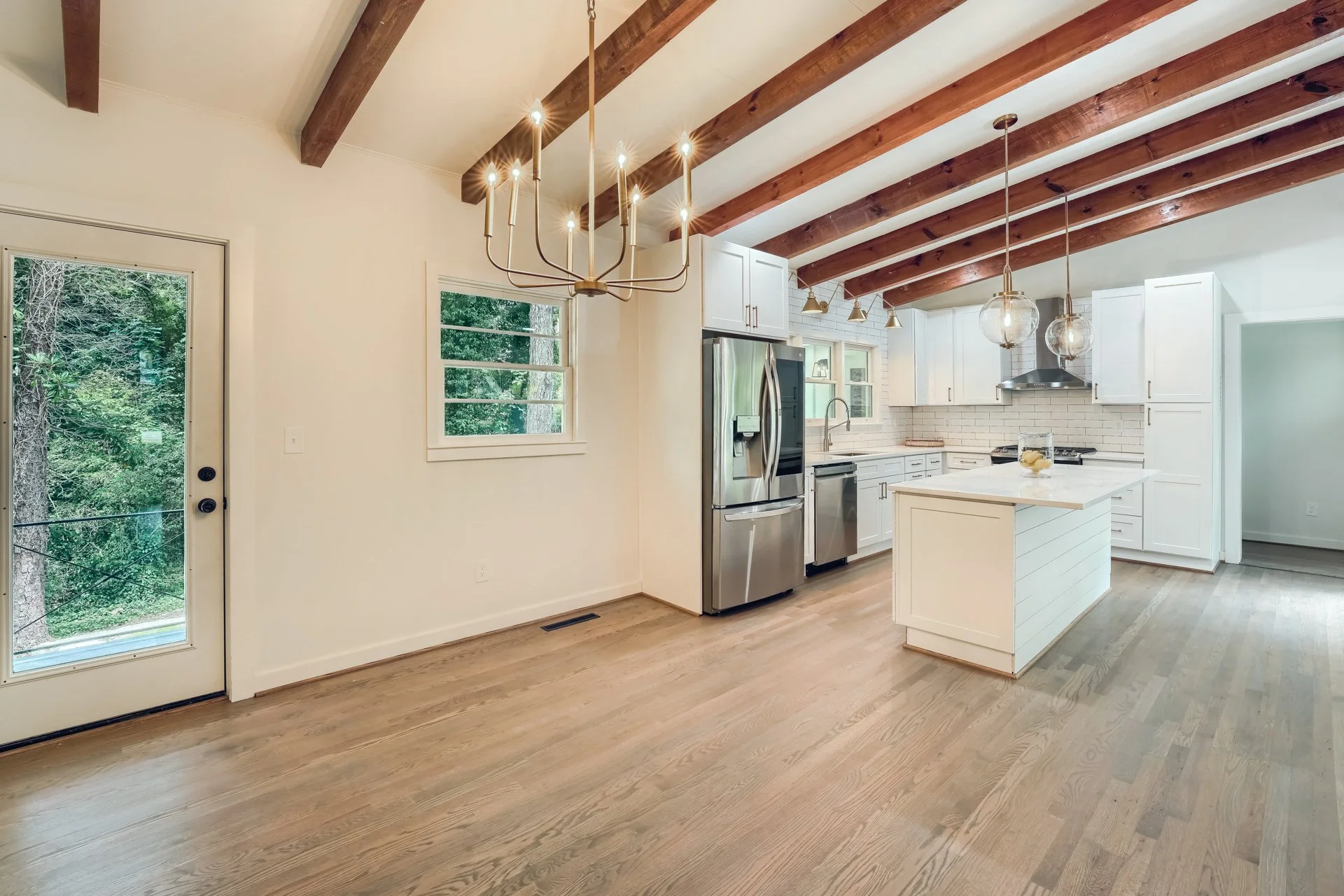 03_Dining_Room_JPG04293.JPG