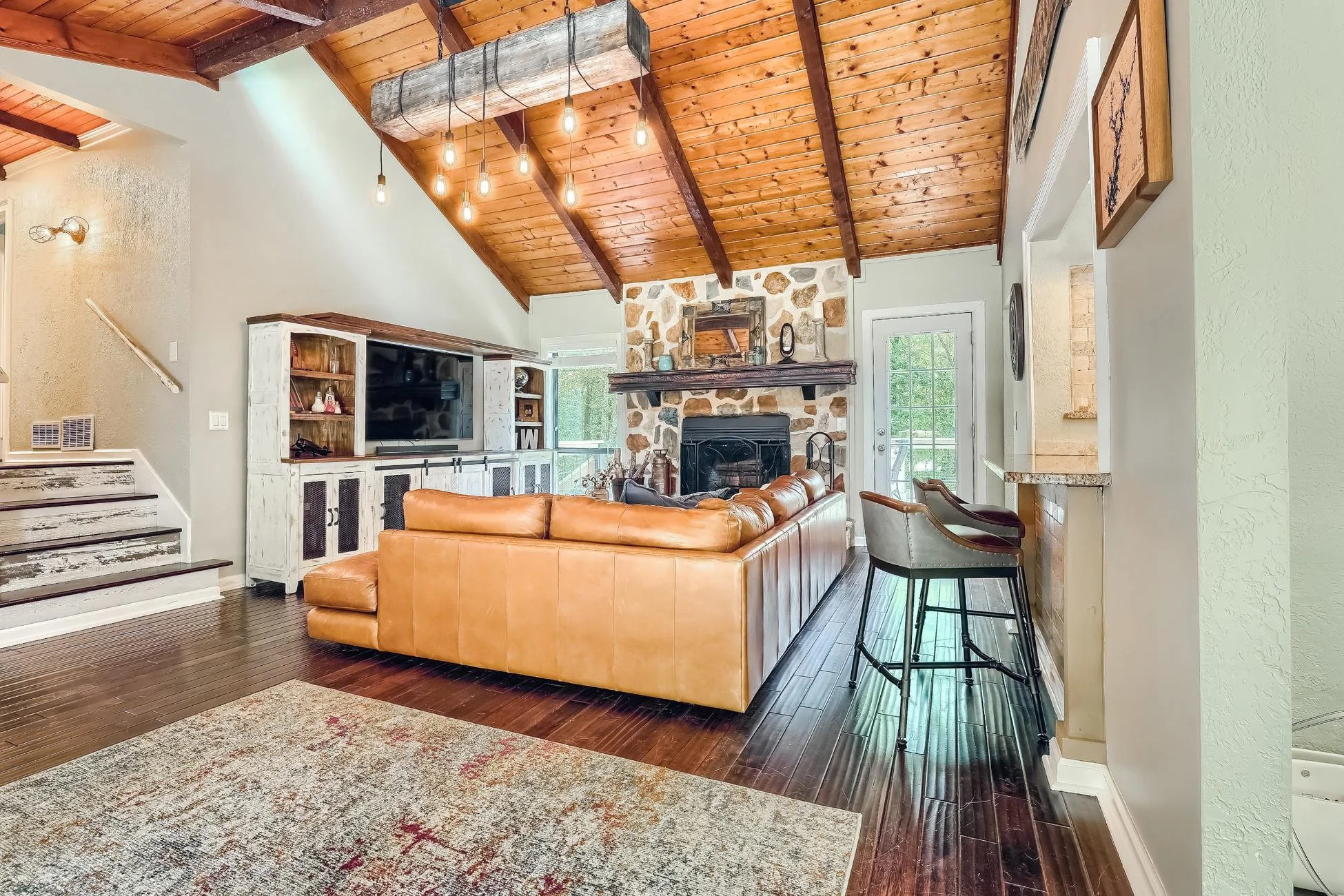 01_Living_Room_JPG09230.JPG