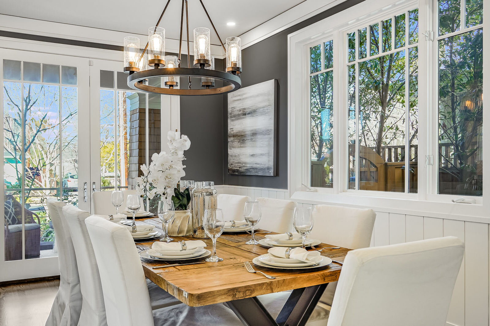 diningroom_accent_traditional_contemporary_architecture.jpg