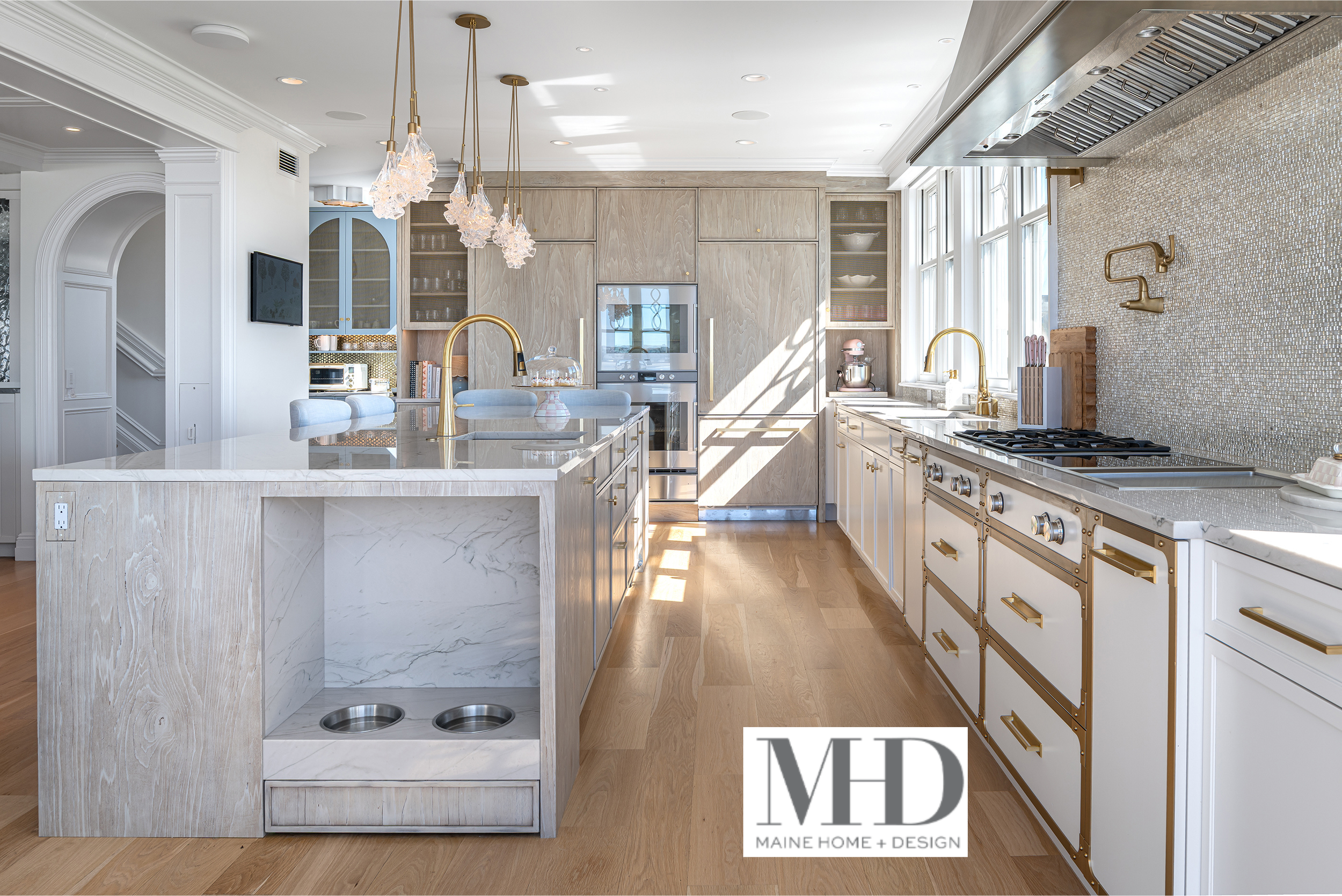 Coastal Cottage Revival 