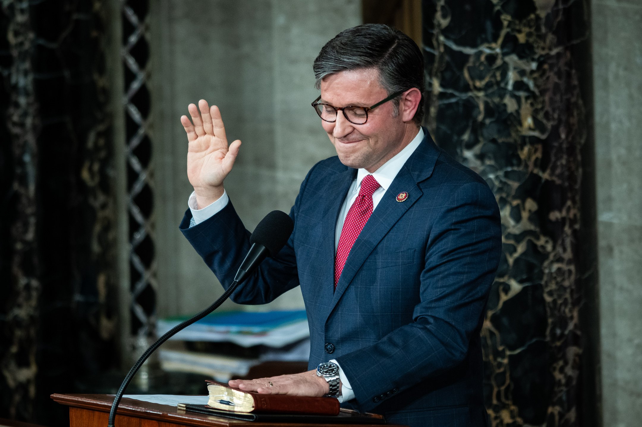  Representative Mike Johnson (R-LA) takes the oath of office after winning the vote for Speaker of the House, in the House Chamber, at the U.S. Capitol, in Washington, D.C., on  October 25, 2023. (Graeme Sloan for Sipa USA) 