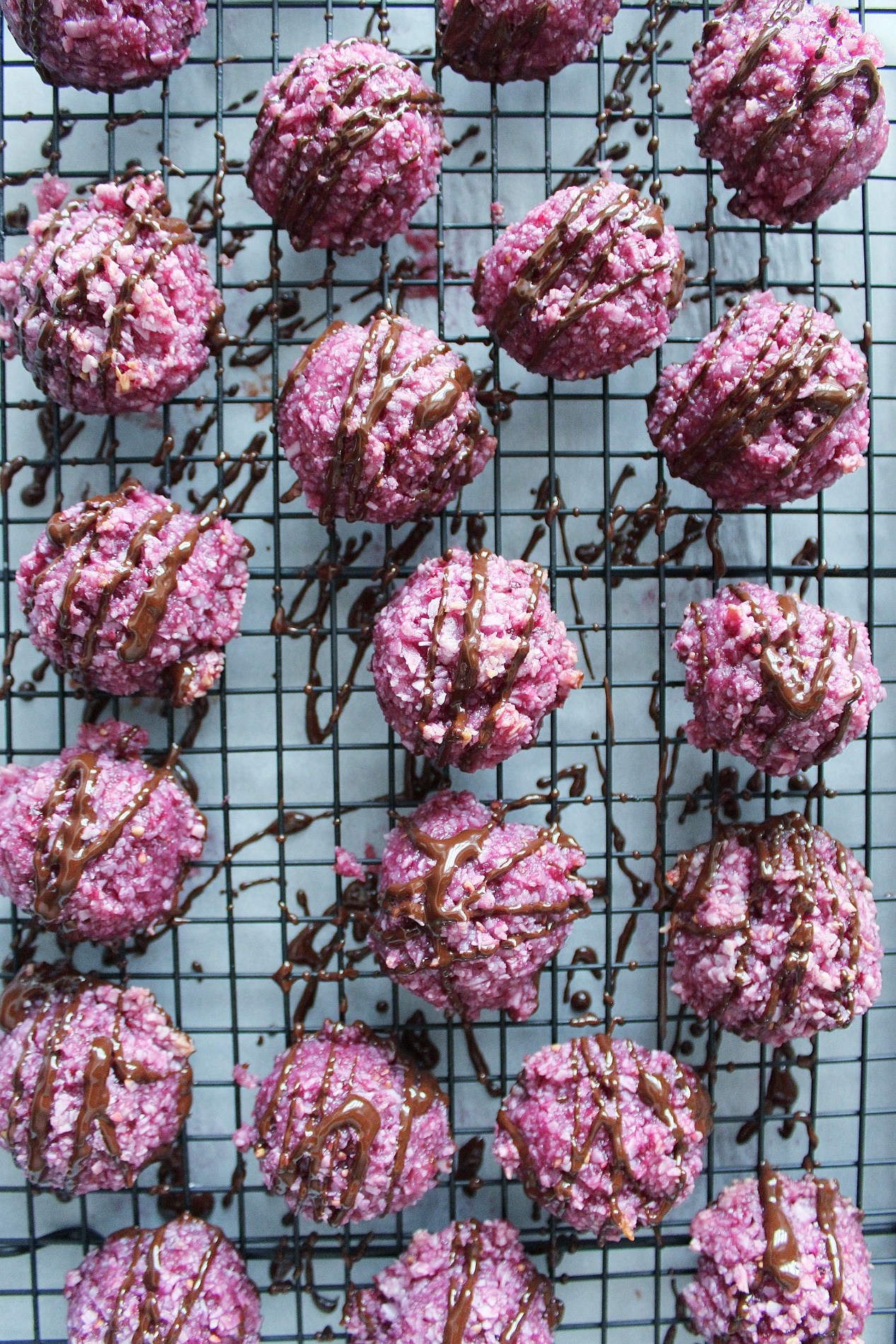 coconut-blackberry-dark-chocolate-macaroons.jpeg