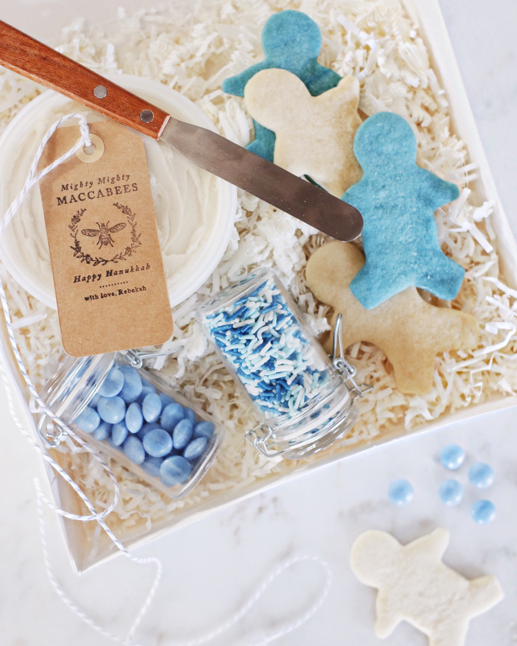 DIY Maccabee Cookie Gift Boxes