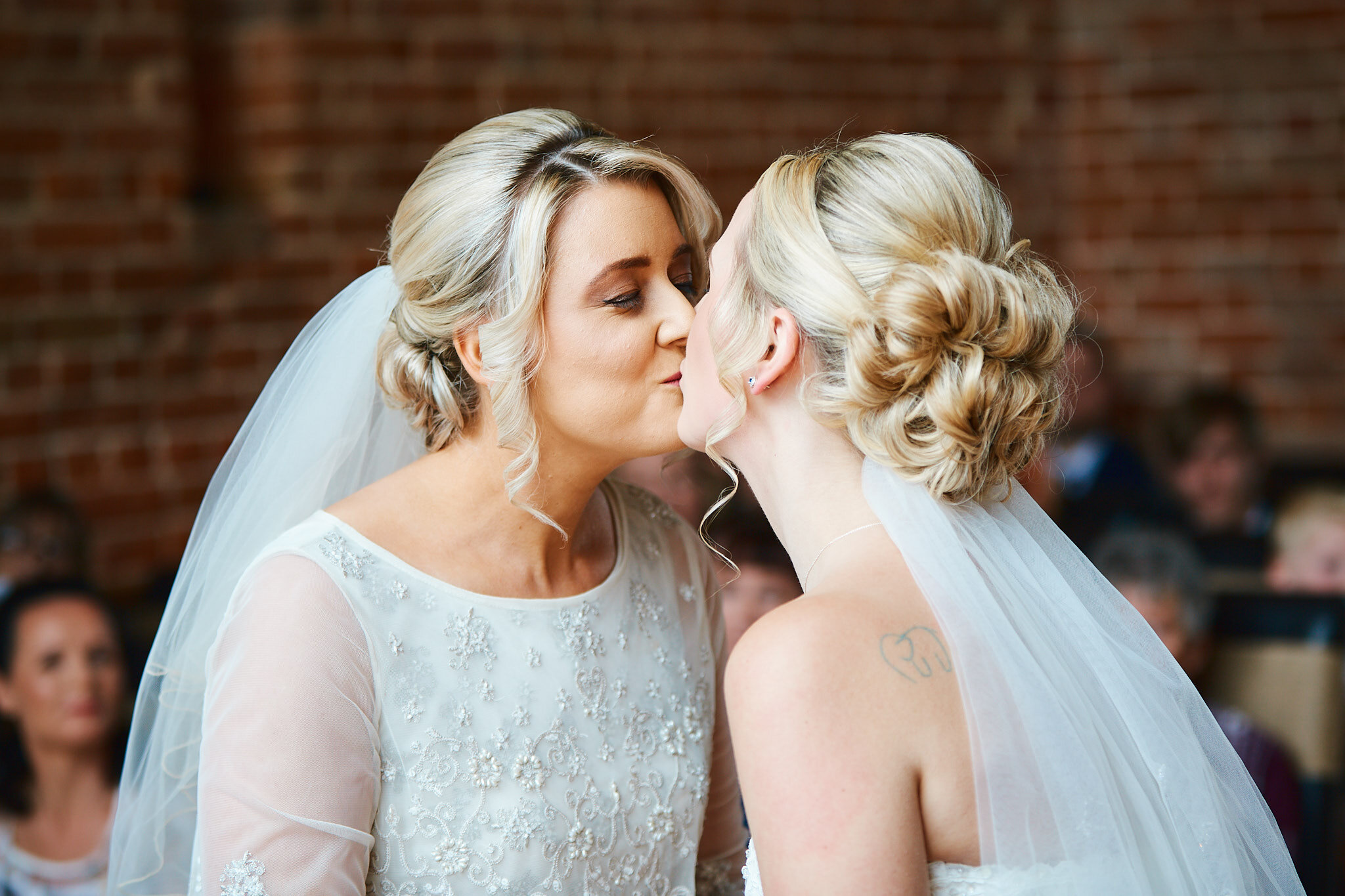 2019_05_04_TimWoodPhoto_Wedding_SouthwoodHall_CharlotteGemma0581.jpg