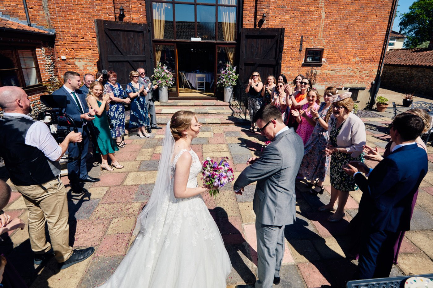 Summer-wedding-at-dairy-barns-norfolk-0071.jpg