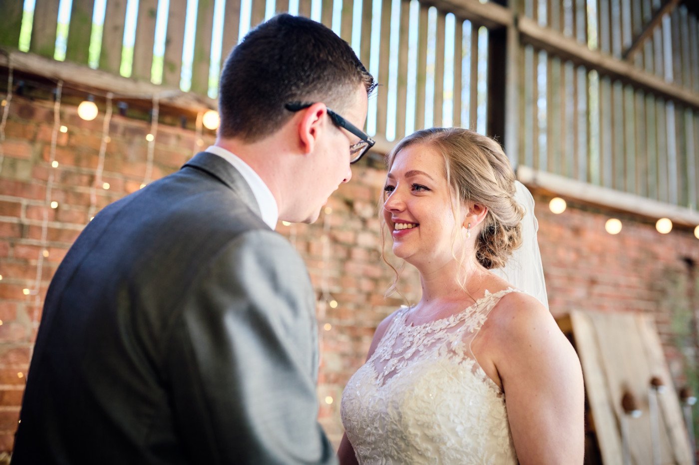 Summer-wedding-at-dairy-barns-norfolk-0089.jpg