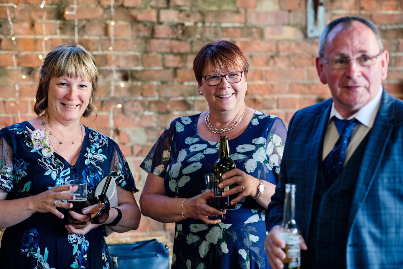 Summer-wedding-at-dairy-barns-norfolk-0103.jpg