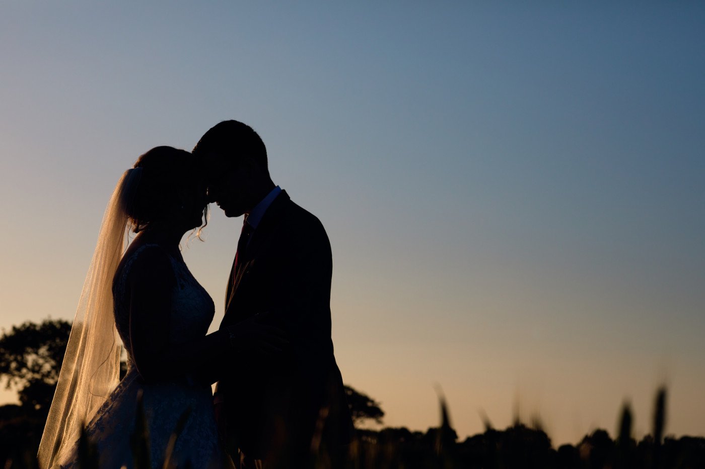 Summer-wedding-at-dairy-barns-norfolk-0113.jpg