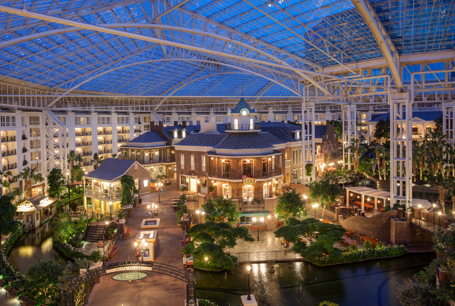 Escape to the Opryland