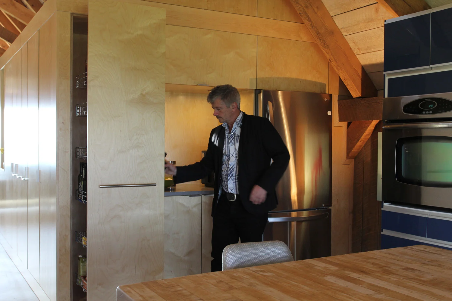 houdinidesign_ARCHITECTS_Ritchie-Gidney_Residence_Sandy-Cove_Digby_Acadian+Timber_Frame_Modern_Renovation_Kitchen_Nook_03.jpg
