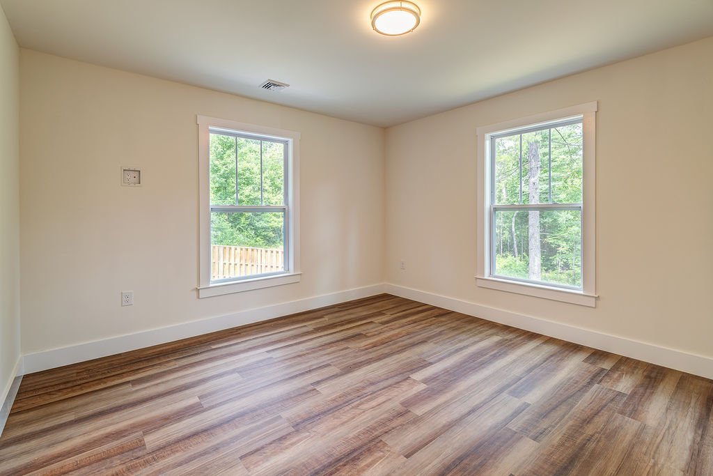 12_240CascadeRidgeRdFairview_2Bedroom_WEB..jpg