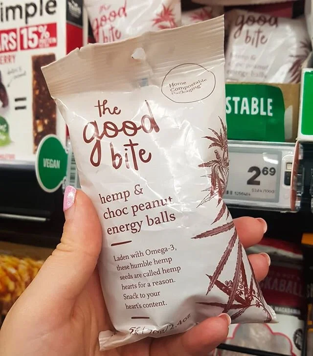 Hands up if you know what's good 💁&zwj;♀️💁&zwj;♀️
I am honestly obsessed with these @revivecafes choc and peanut butter hemp balls and could not believe my luck when I FINALLY found them in the @newworldnz Metro Takapuna (apparently I'm the only person on the shore who rates the chocolate over the jam - or maybe everyone rates the chocolate over the jam and that's why it's never in stock! But I digress...).
I should probably disclose I'm not actually a big bliss ball fan and had nearly given up on bliss balls all together until @mybalanceproject got me onto these. Previously, I've found other bliss balls dry and bland but these bad boys are so delicious with a 10/10 dark chocolate taste  which is topped off with a peanut butter stuffing. 2 of these little balls with a cup of coffee or green tea and all my cake or doughnut cravings are kept at bay. 
If you haven't given them a go yet, the hunt is definitely worth it. You should probably try the raspberry flavour for good measure while you're at it as well.
