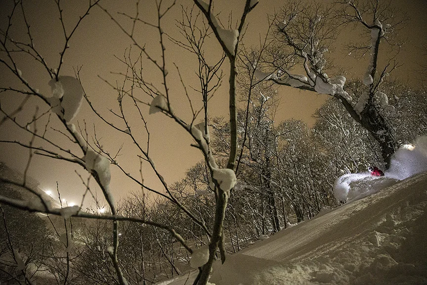 14_JAPAN_SNOWBOADERMAG_©WELSH014.JPG