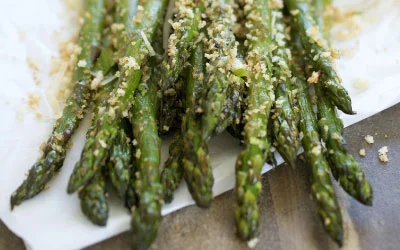 Roasted Asparagus with Garlic Breadcrumbs