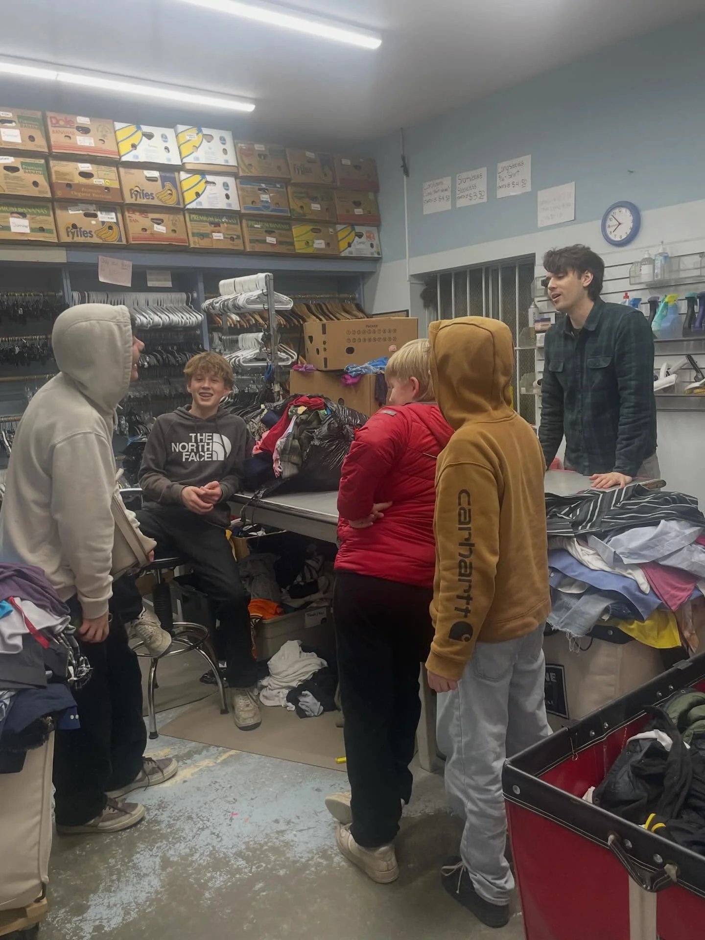 Thank you to everyone who showed up for our service project last night! If you want to come to our next one, or if you want to check us out, come to Cedar Valley Youth! Wednesdays 7-9.
#fun #friends #faith