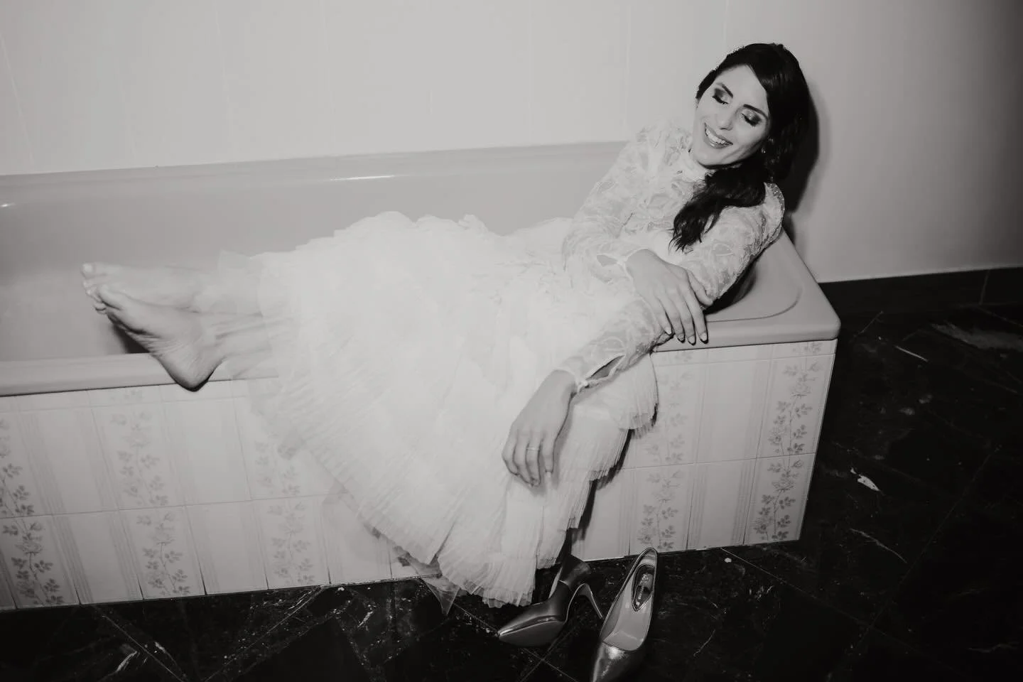 R&eacute;ception :&nbsp;@chateaudenaours
Vid&eacute;o :&nbsp;@stef20
Styliste :&nbsp;@maison_claire_joly
Coiffeur :&nbsp;@villa_no_cottenchy
Make Up :&nbsp;@blushyourlife
Bijoux :&nbsp;@helene.ripoll
Decoration :&nbsp;@mariepopinsevent
Fleurs :&nbsp;