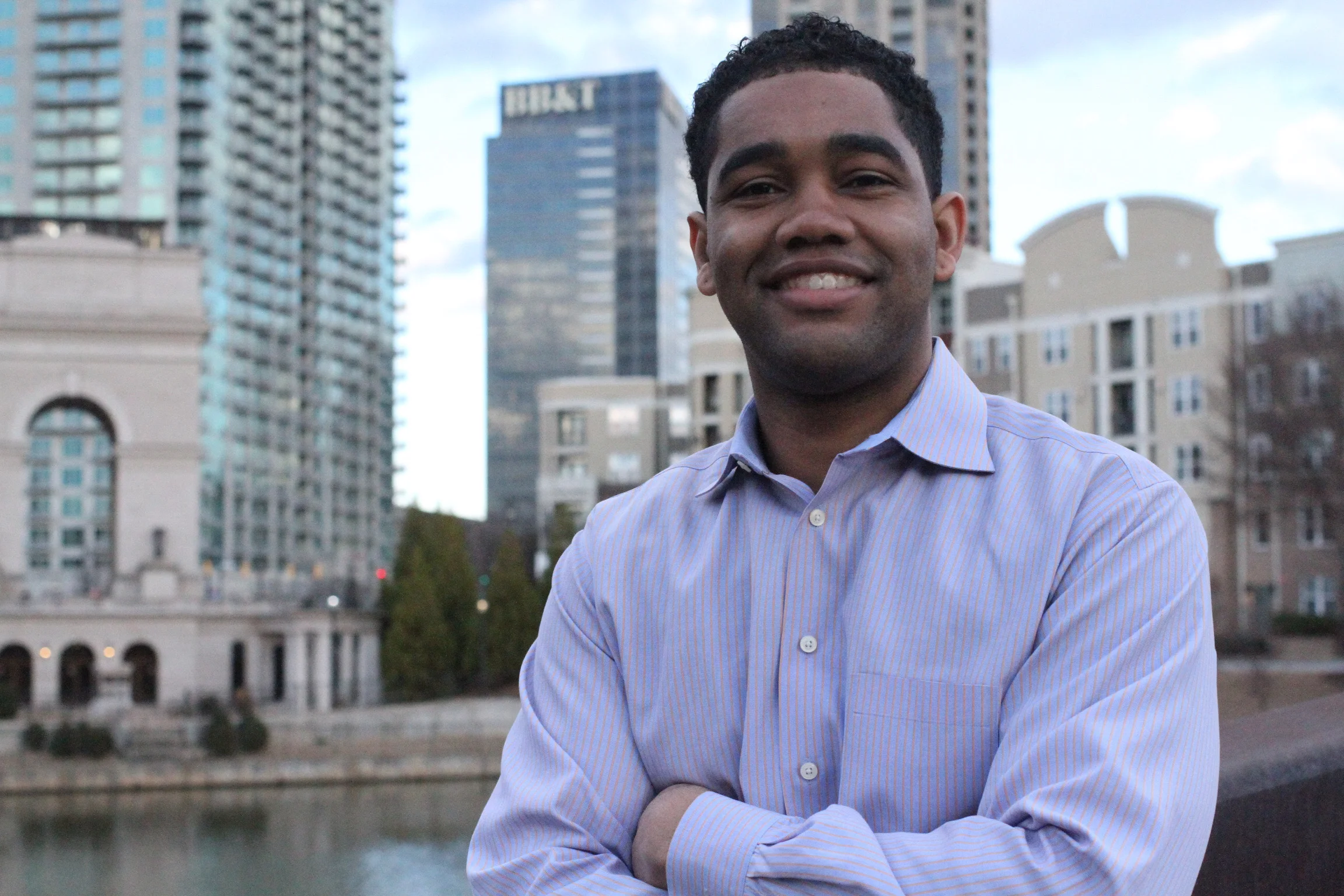 julian leonard - professional shot.JPG