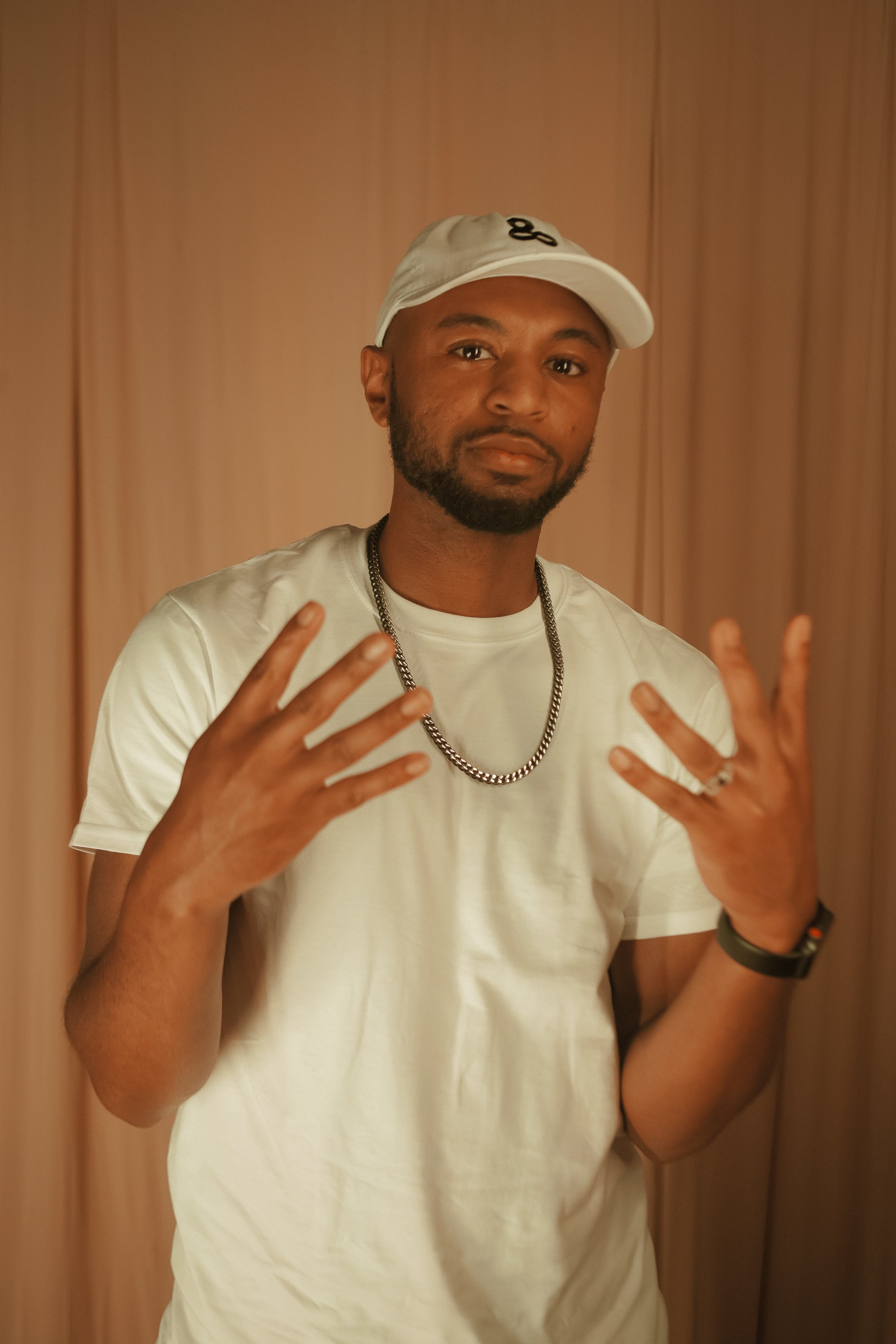 Maurice Soundz, Eight Flat Frequencies