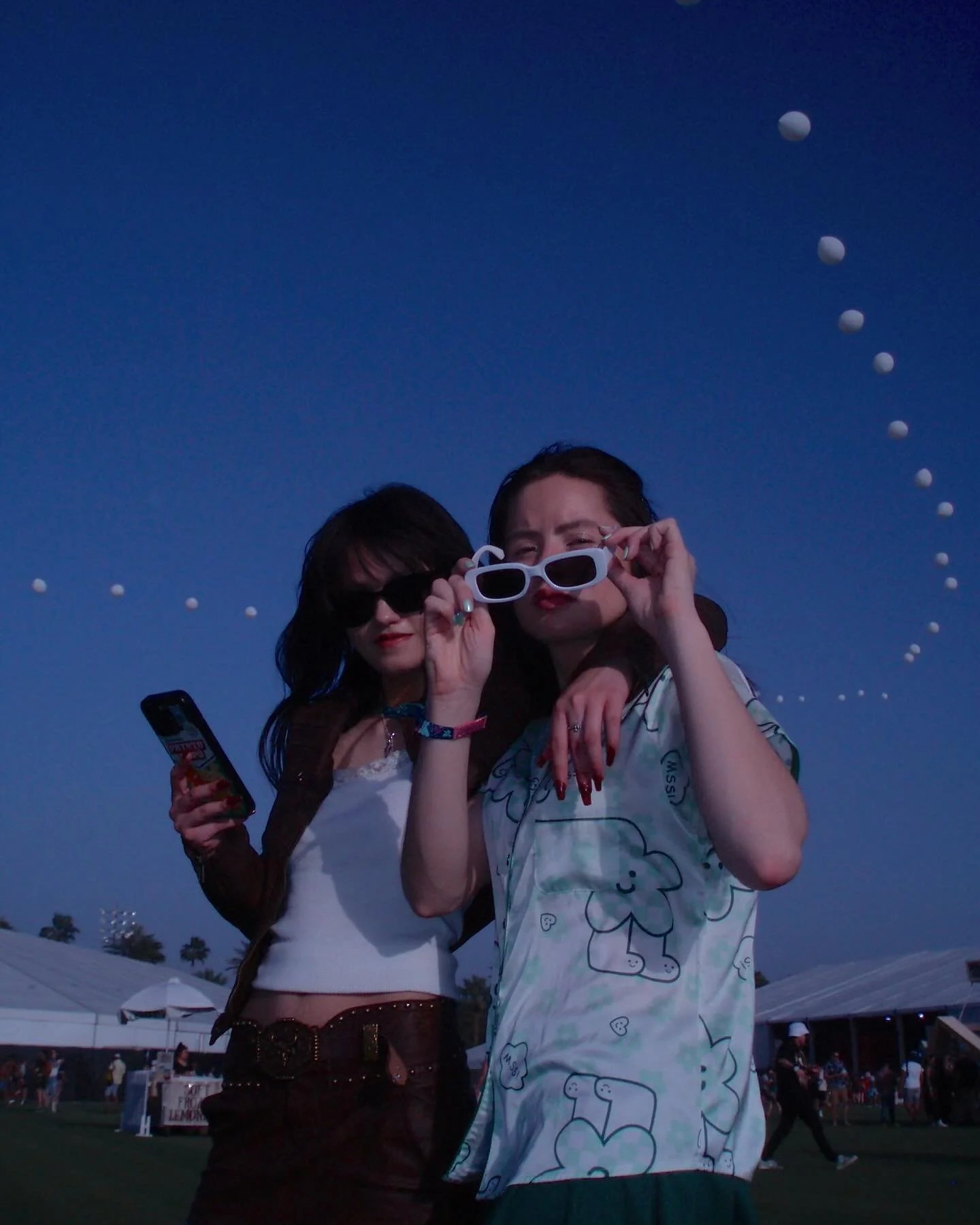 older sister tired out in the desert

#coachella2024 #icameforlana