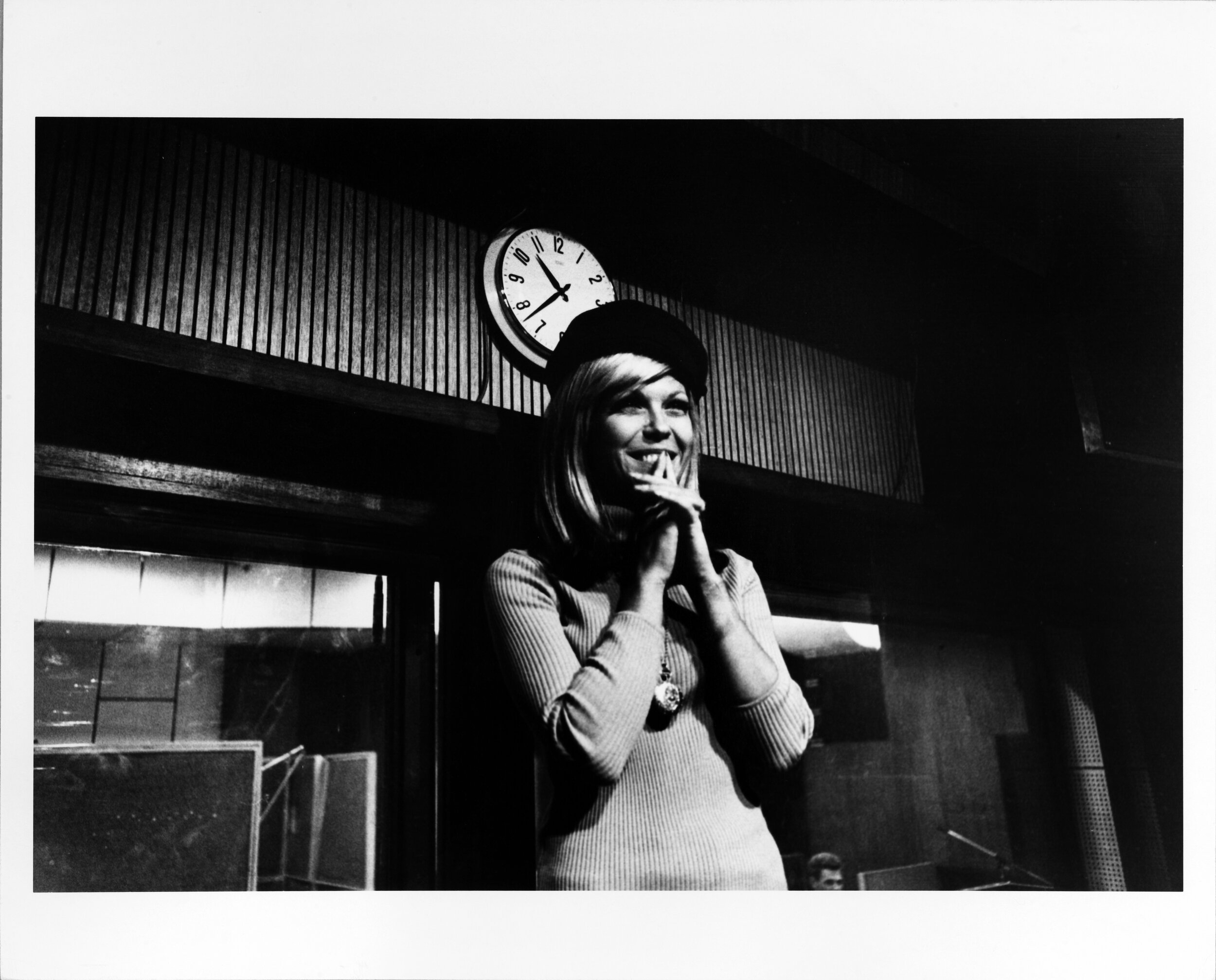 02-Nancy_Sinatra-Photo_by_RON_JOY____BOOTS_ENTERPRISES__INC.jpg