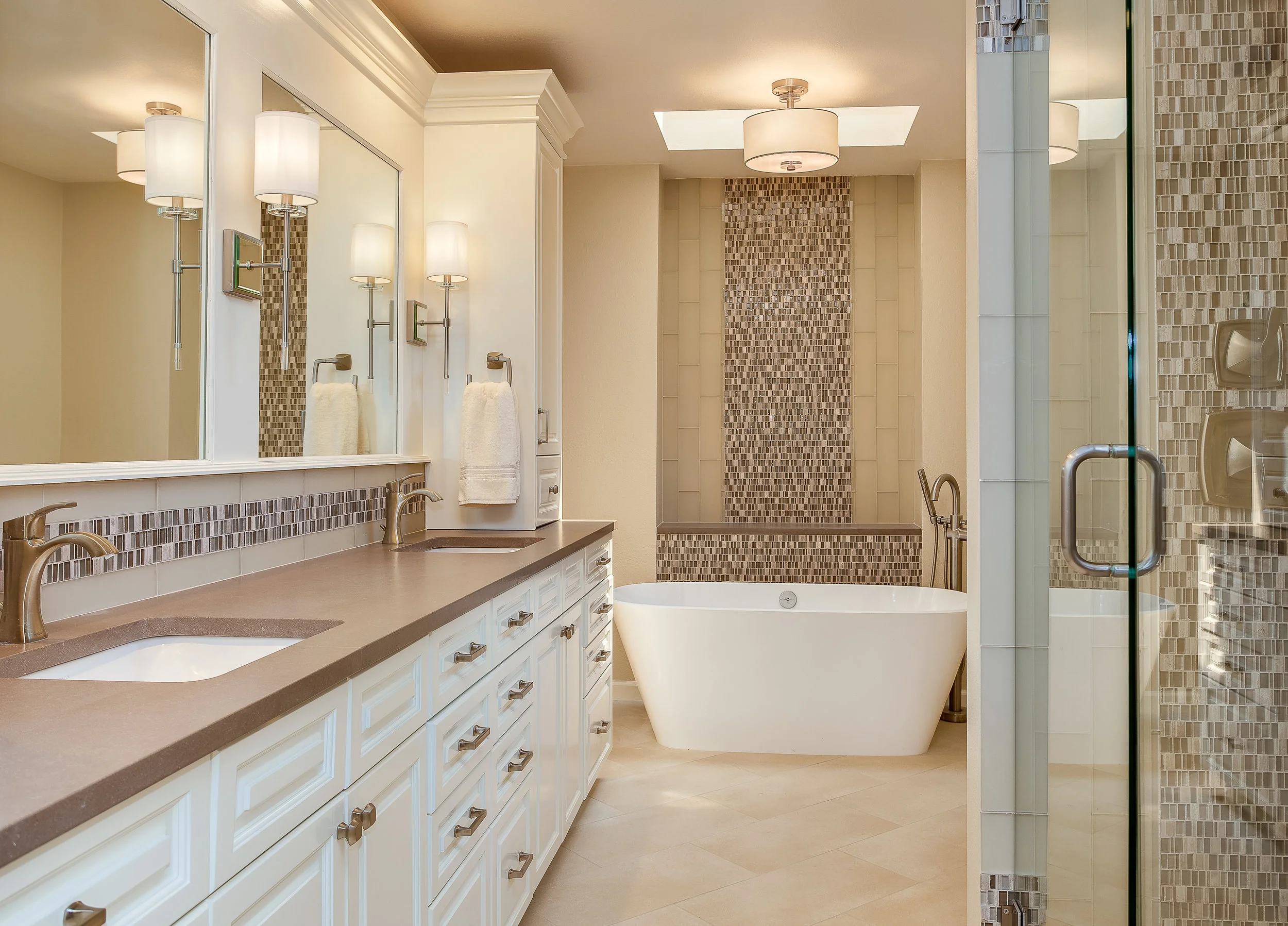 Master Bath-2.jpg