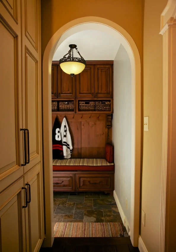 walsh mudroom.jpg