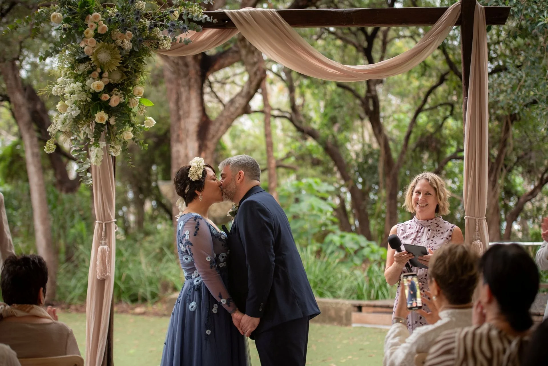Trudy the Celebrant_North Stradbroke Island Wedding.jpg