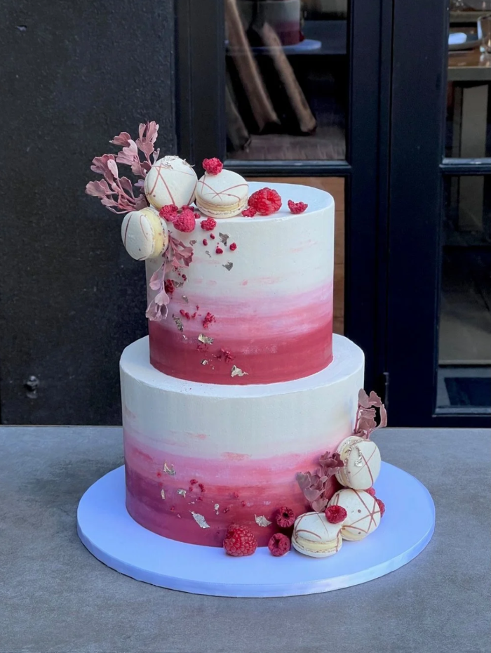 Wedding cake by vanilla pod