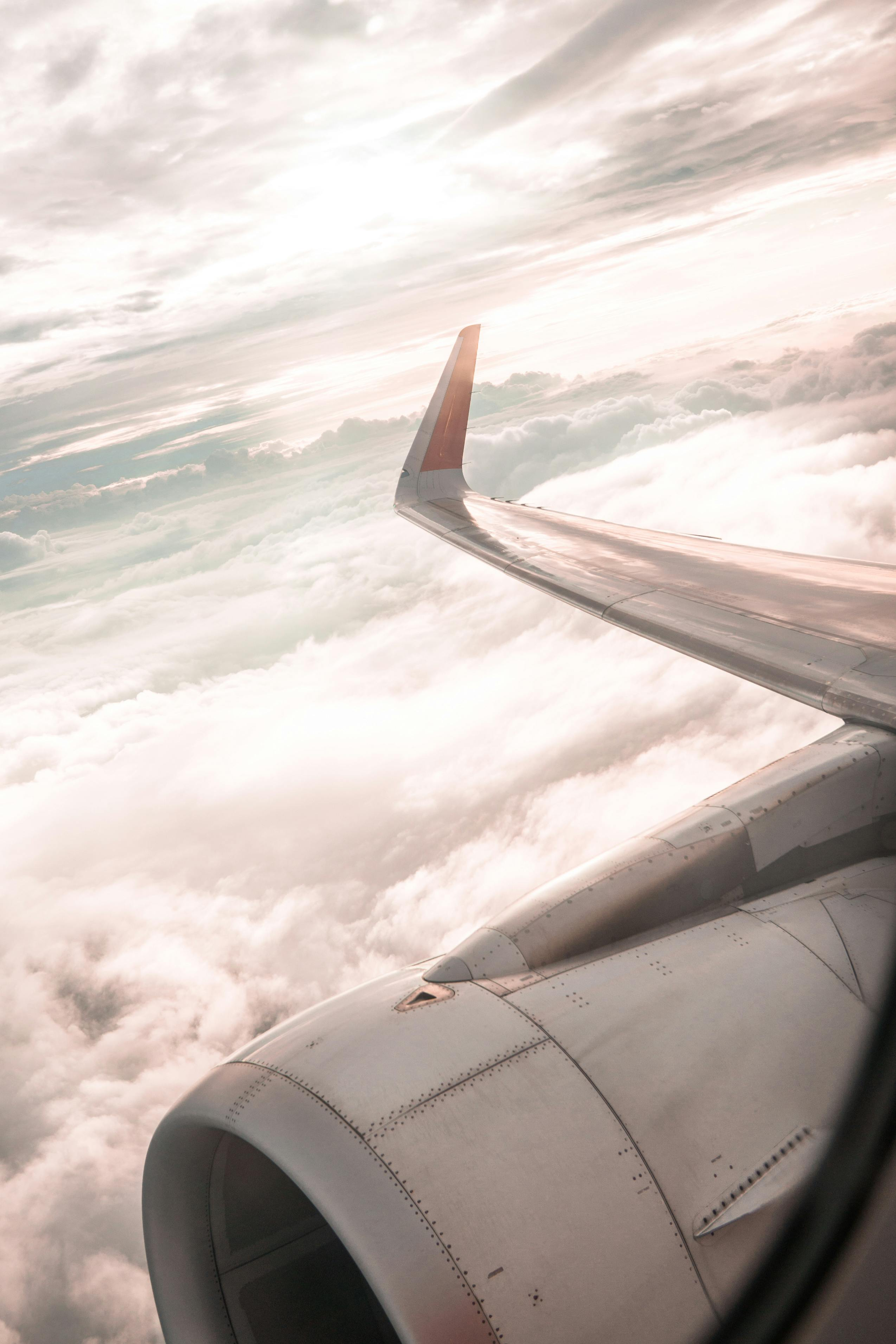 ELEVATE YOUR LEADERSHIP. Lessons from the Sky.