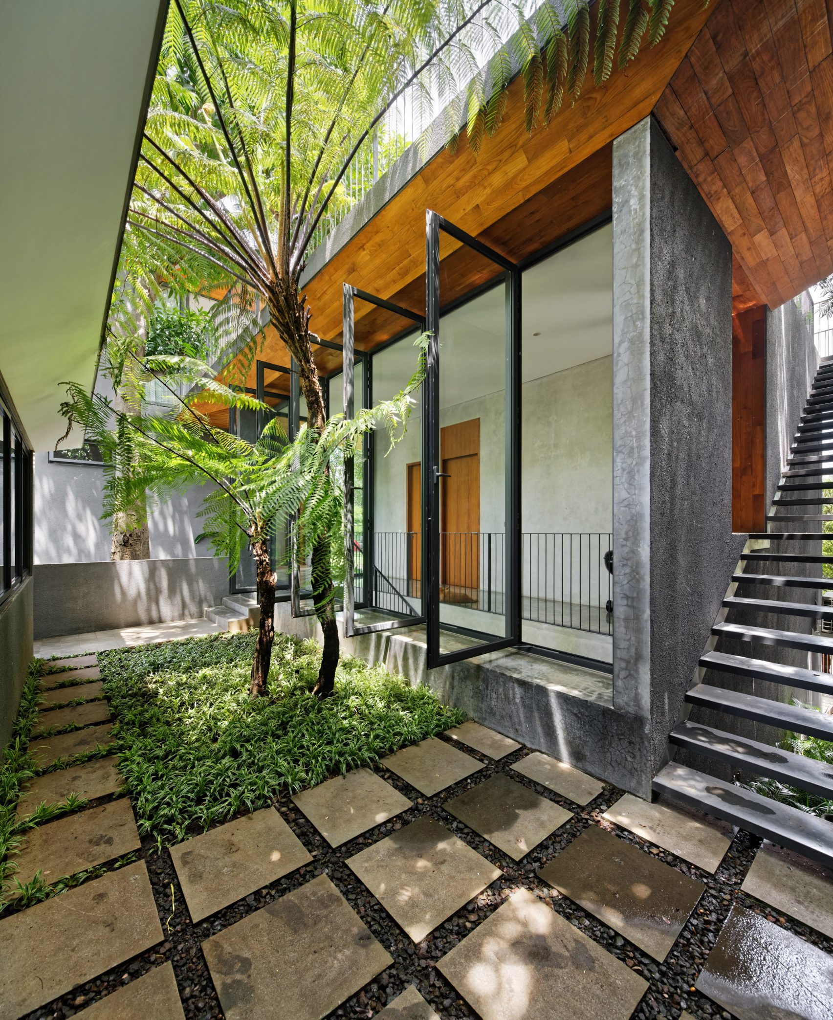 house-inside-outside-tamara-wibowo-architecture-residential-indonesia_dezeen_2364_col_12-1704x2086.jpg