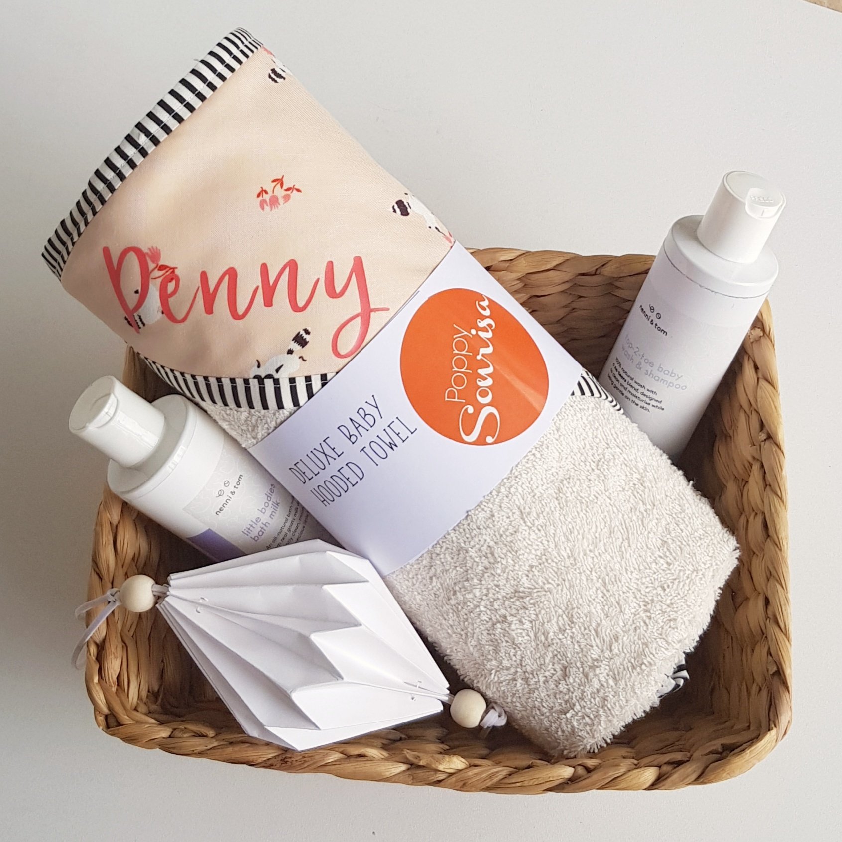 PERSONALISE | DELUXE HOODED TOWEL