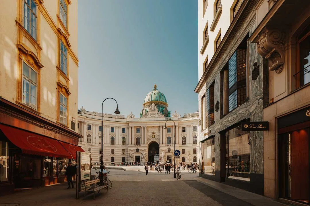 How to beat the crowds in Vienna?