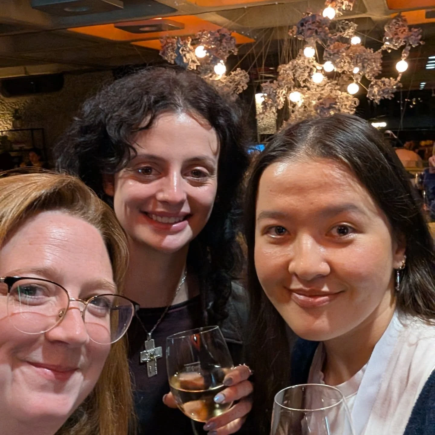 Week two of @danceumbrella - two trips to the Barbican and one to the Sam Wanamaker Playhouse at Shakespeare's Globe. More sold out shows - what a Festival!
#DU2025 #FreelanceLife #GroundBreaking