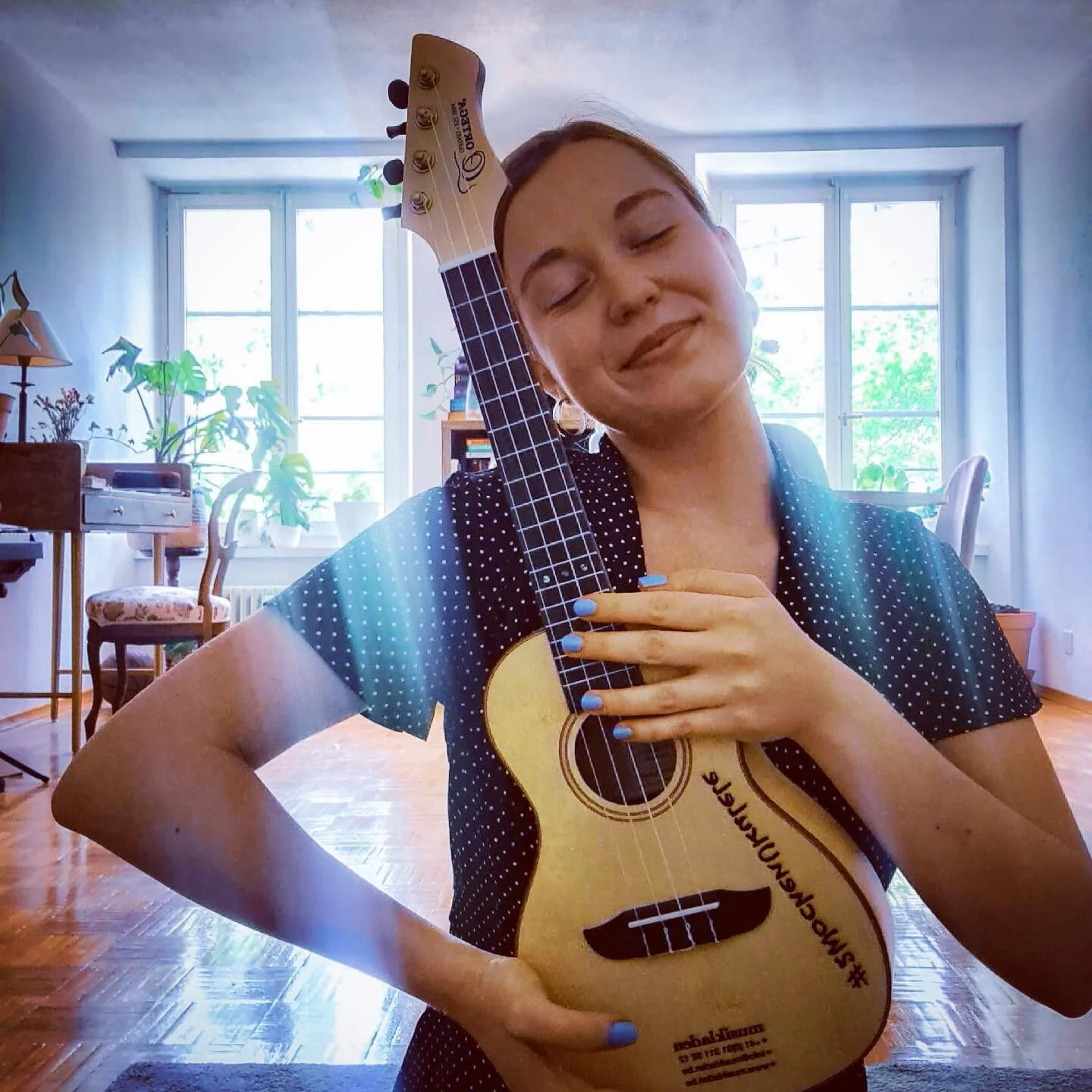 Die #2wochenukulele ist bei @itsalishaaaaaaa angekommen :) Danke Alisha f&uuml;rs Teilen!