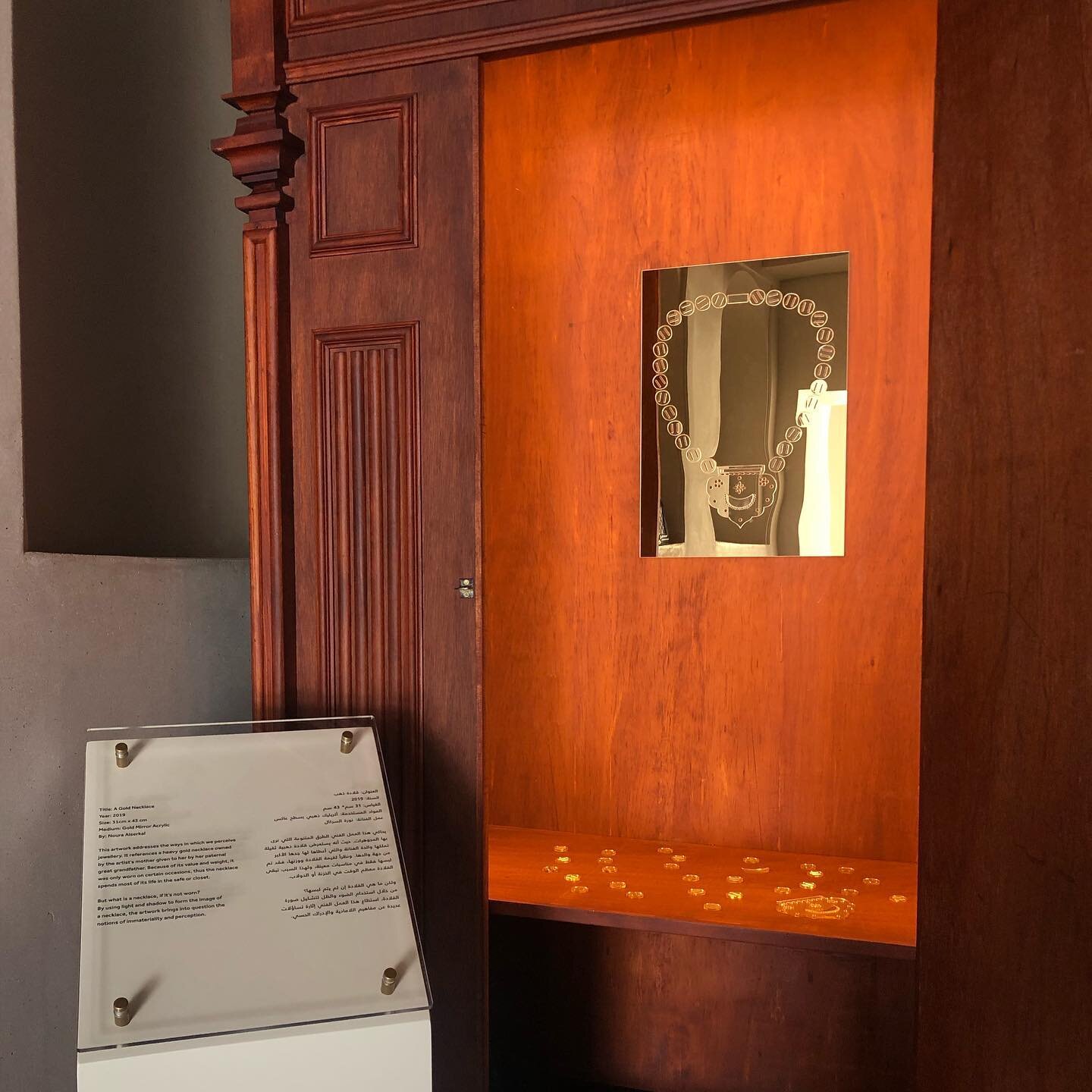 My artwork is currently exhibited @qasralhosn as part of the exhibtion titled &ldquo;Fashion Through The Years&rdquo;. It will be running until February ! 

Title: A Gold Necklace 

Description: This artwork addresses the ways in which we perceive je
