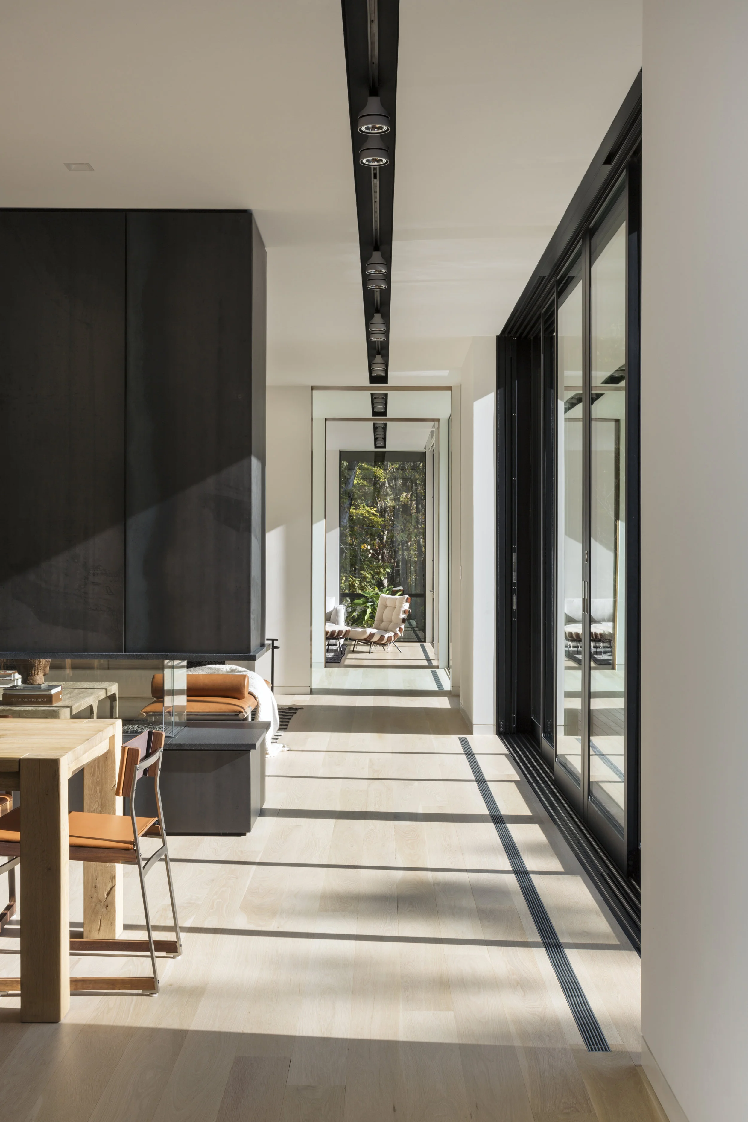 05_Old+Sag+Harbor+Rd_Interior+Dining.jpg