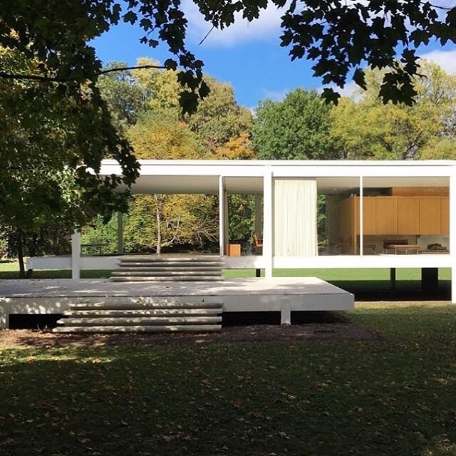 USA GRAND TOUR:

Farnsworth House

Architect: Mies van der Rohe

Location: 14520 River Road Gate 1, Plano, IL 60545

Completed: 1951

Accessibility: Open for scheduled tours - https://farnsworthhouse.org/tours/

Please visit my blog for the full list