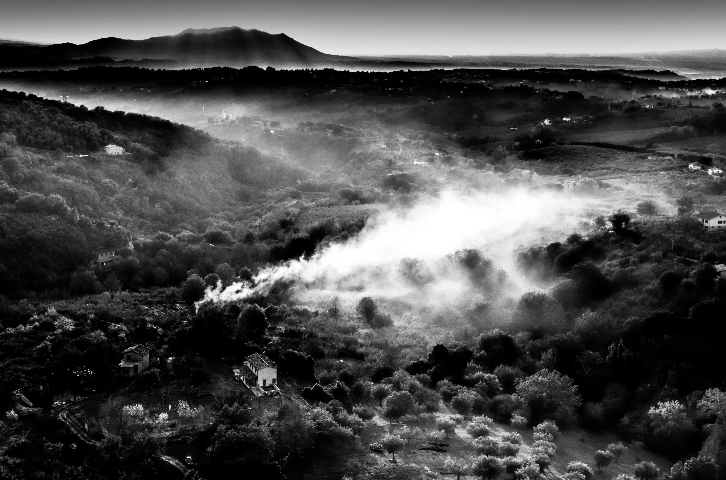 smoke from burning branches, Tiber Valley_.JPG