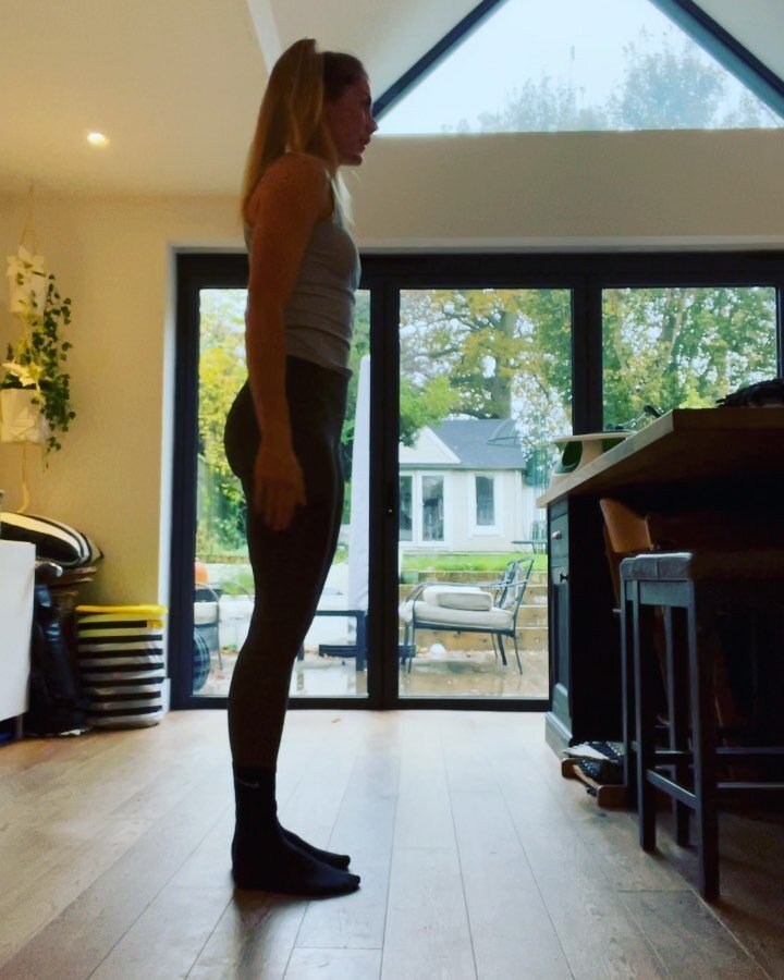You know that good advice you get when your in a bit of pain to ‘keep it moving’….well sometimes thats a bit tricky, so here I’ve tried to show some alternate range of movement exercises which get you into the sort of shapes