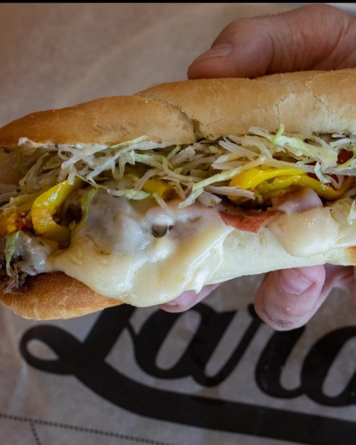 It&rsquo;s back. 

Bronx Bomber. Shaved steak, fennel salami, Provolone picante, house marinated peppers, shredduce, red wine vinaigrette, Duke&rsquo;s mayo, Franz pub roll @franzbakery.
-
📸@alanweinerphotos
-
#dosbros #bronxbomber #eeeeeats #eaterp