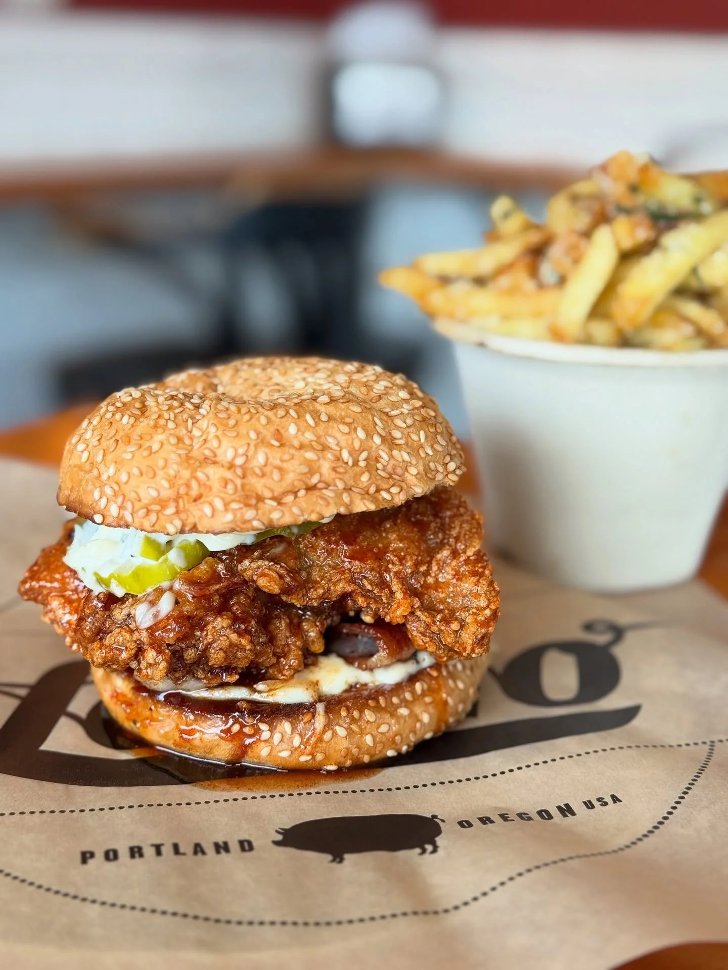 It&rsquo;s time to give a round of applause 👏🏻 to our Nashville HOT Fried Chicken Sandwich 🍗 hot honey, bacon, 🥓 pickles, 🥒 Duke&rsquo;s mayo, and white onion. Pro tip: want it a little spicer? Just ask! 🥵 ✨ See you at 11am! 
&bull;
&bull;
&bul