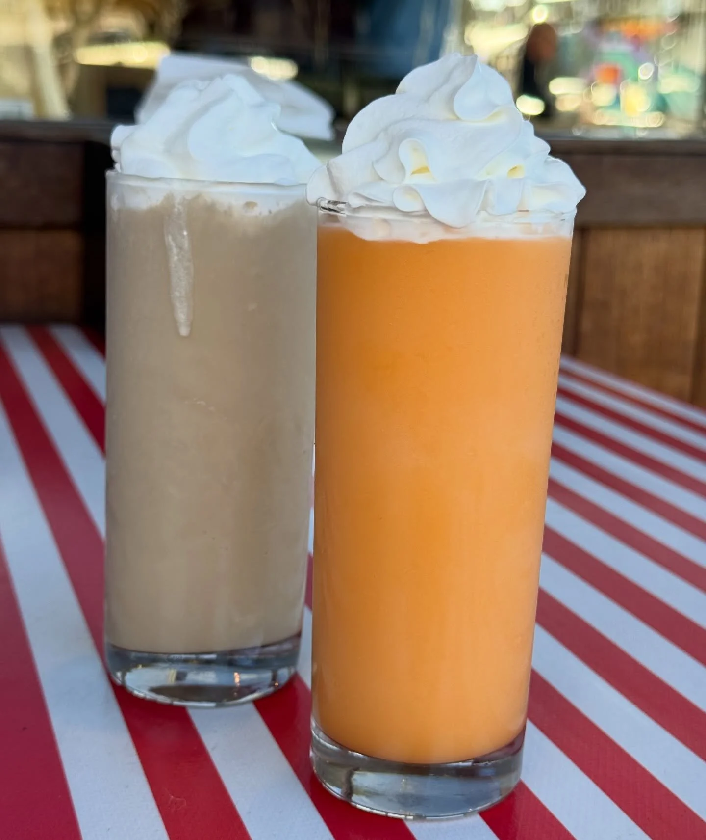 Slushie o&rsquo;clock! 😍 Meet our Orange Dreamsicle (NA) 🍊🥛and the Mt. Hood Mudslide ☕️✨ (vodka included). Sweet, chilly, and perfect with a @lardopdx sandwich. We&rsquo;re pouring from 11am&ndash;10pm, see you soon! ❄️
&bull;
&bull;
#pdxnow #pdx1