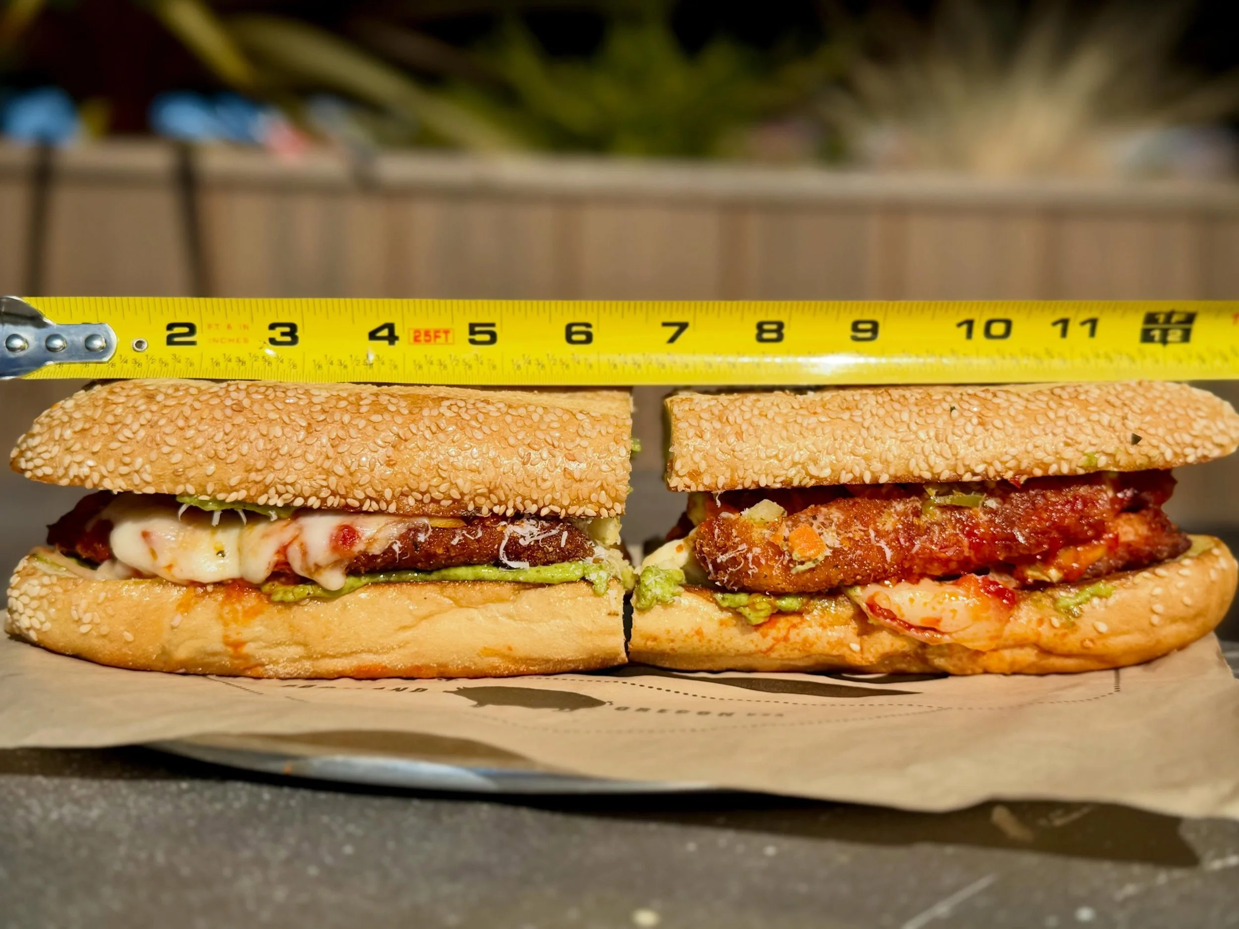 SIZE MATTERS😤😤😤

YOU HAVE ONE WEEK LEFT TO TRY OUR CHEFWICH, OUR BIGGEST SANDWICH YET. SEE YOU SOON 🫵