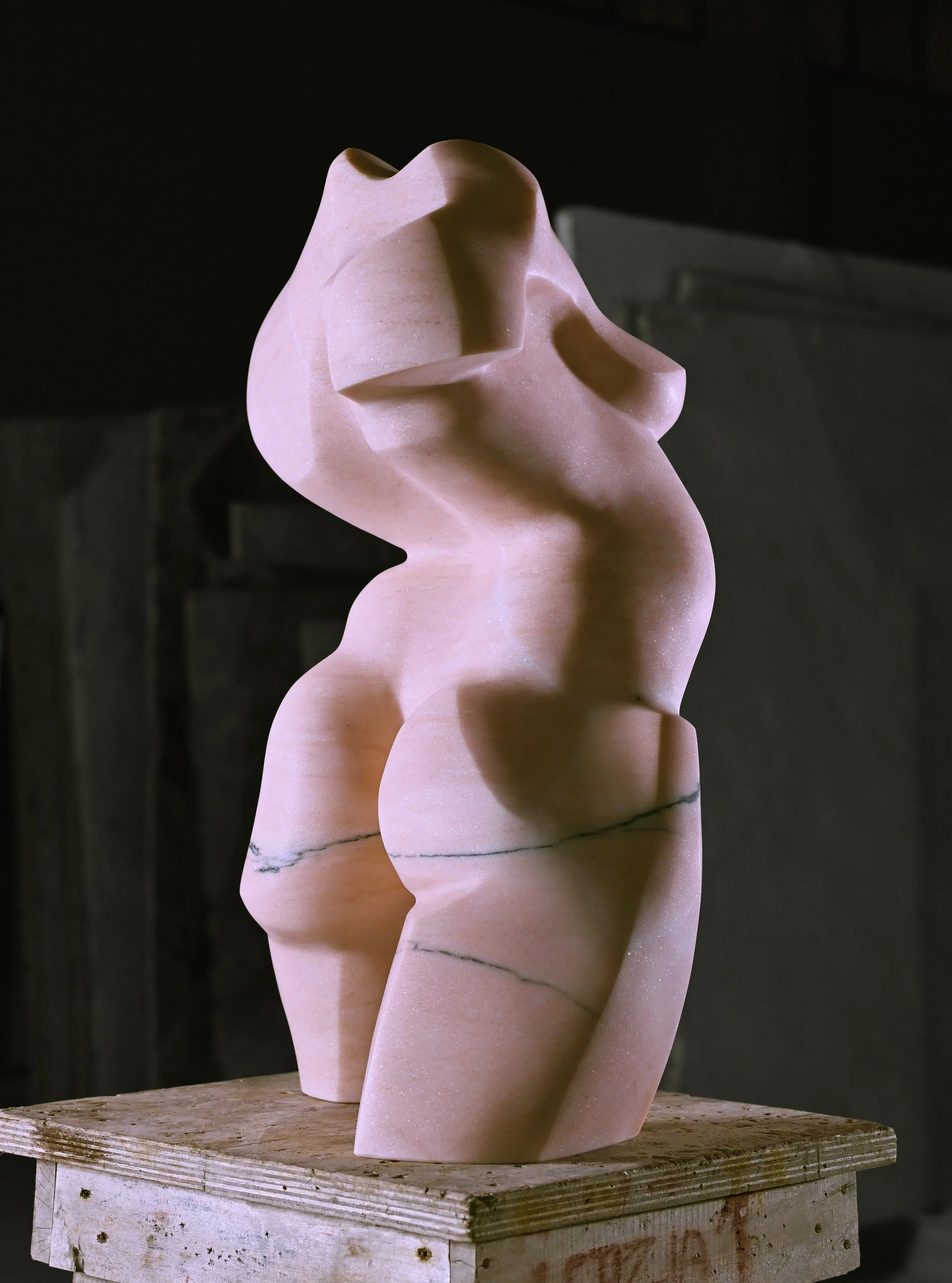 KellyRobert.Resolute.2021.RPMarble.30x19x13.5in.v3.2.jpg